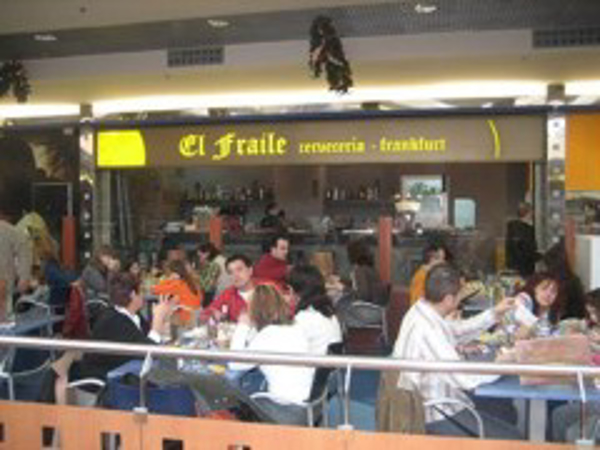 El Fraile, Hosteler�a